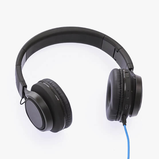 headphone-2.jpg